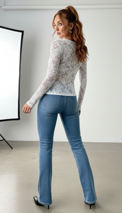 LaBellaa's Elegante Kantentop met V-hals voor Dames