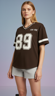 LaBellaa's '89' V-hals T-shirt - Relaxed Sporty Stijl
