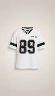 LaBellaa's '89' V-hals T-shirt - Relaxed Sporty Stijl