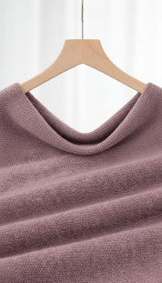 Lea's - Vrouwen Jurk met Hoge Col en Dijhoge Split