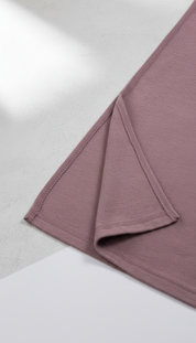 Lea's - Vrouwen Jurk met Hoge Col en Dijhoge Split