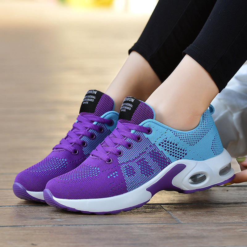 Sportieve dames schoenen blauw en paars met mesh detail vooraanzicht